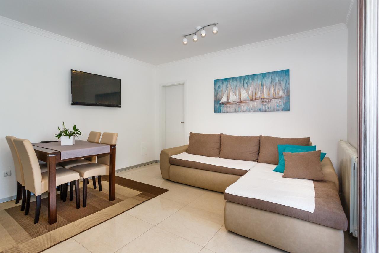 Apartments Ostojic كرك المظهر الخارجي الصورة