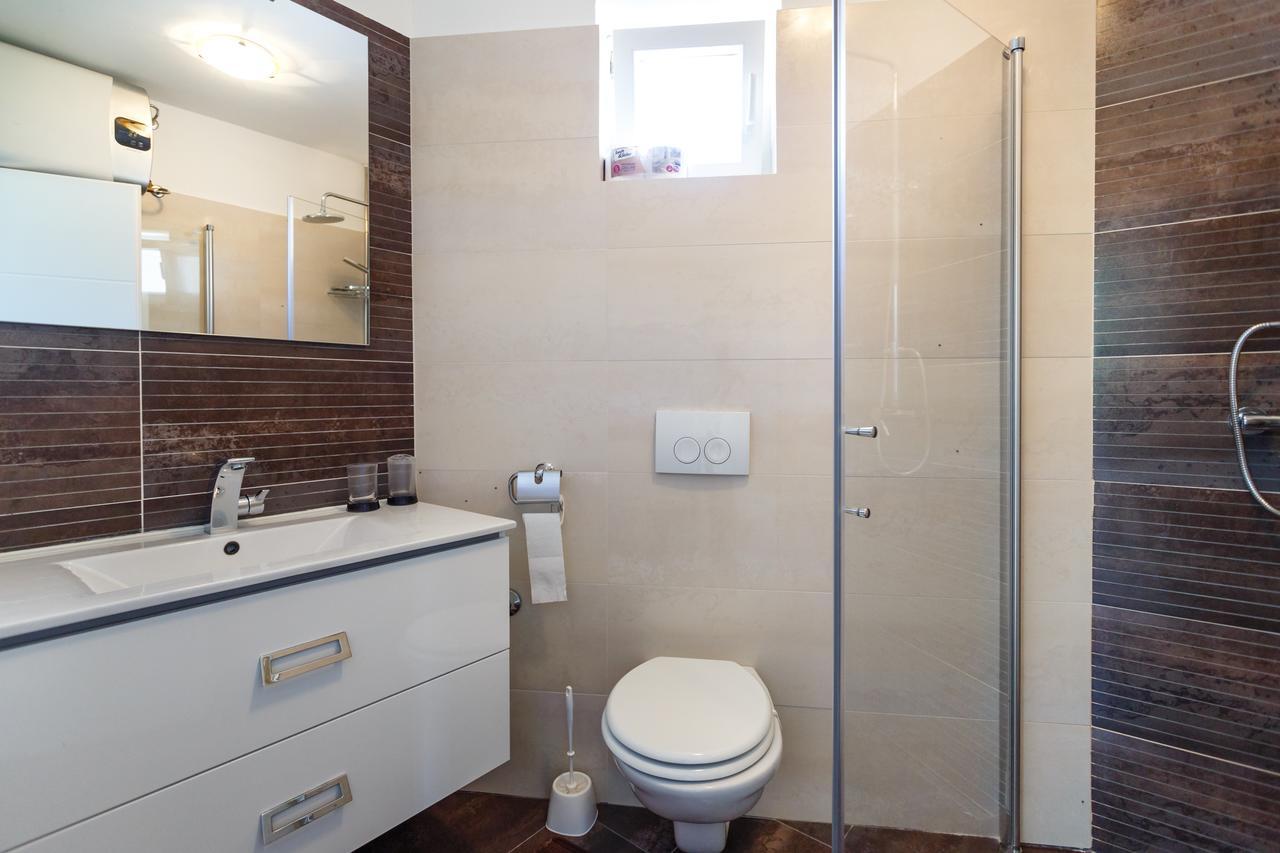 Apartments Ostojic كرك المظهر الخارجي الصورة